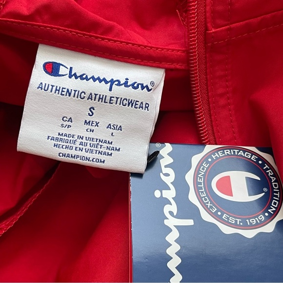 Champion Logo Quarter Zip Packable Hooded Windbreaker Jacket Men’s Size S Red - Picture 9 of 10